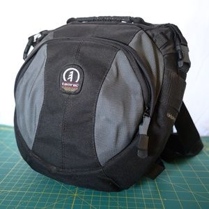 Tamrac Velocity 8x camera sling bag black/gray